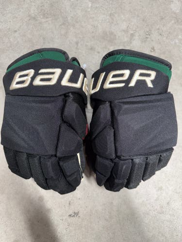 14” Bauer Vapor Hyperlite Arizona Coyotes Gloves Pro Stock (New) NHL