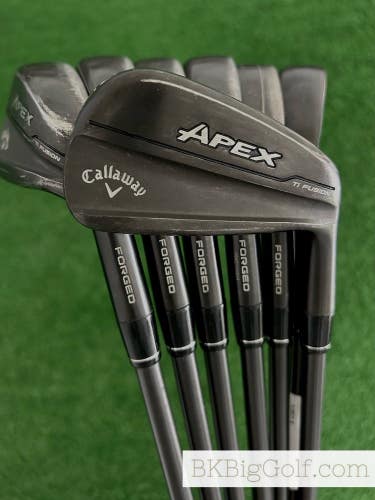 Callaway Apex 24 TI Fusion Black Smoke Iron Set 5-A / Dynamic Gold 115 Stiff