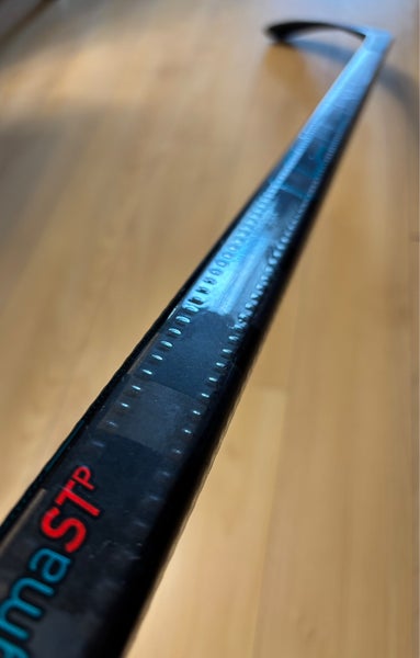 Senior CCM Vizion Right Handed Hockey Stick(Repaired)