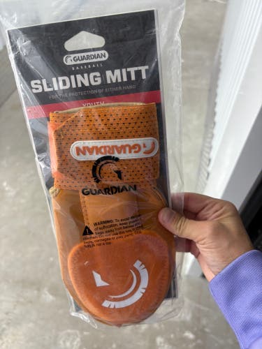 Youth Sliding Mitt (New)