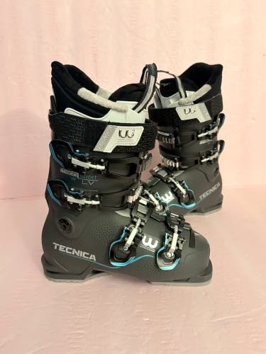 Mondo 24 & 24.5 Women's Tecnica Mach Sport All Mountain Ski Boots Soft Flex (Used)