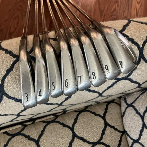 Used RH Titleist DCI 962 Iron Set 3-PW Dynamic Gold S300 Stiff Steel Shafts S