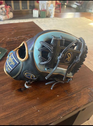 RAWLINGS HEART OF THE HIDE R2G SERIES 11.5” BASEBALL GLOVE