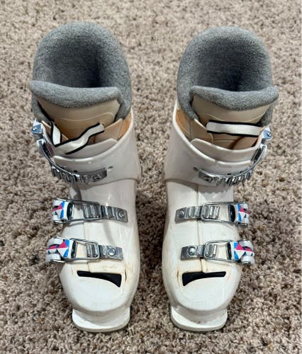 Mondo 19 & 19.5 Kid's Rossignol Fun Girl All Mountain Ski Boots Medium Flex (Used)