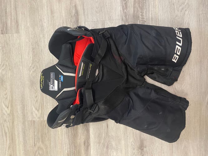 Men's Senior Medium Bauer Vapor Hyperlite Hockey Pants (Used)