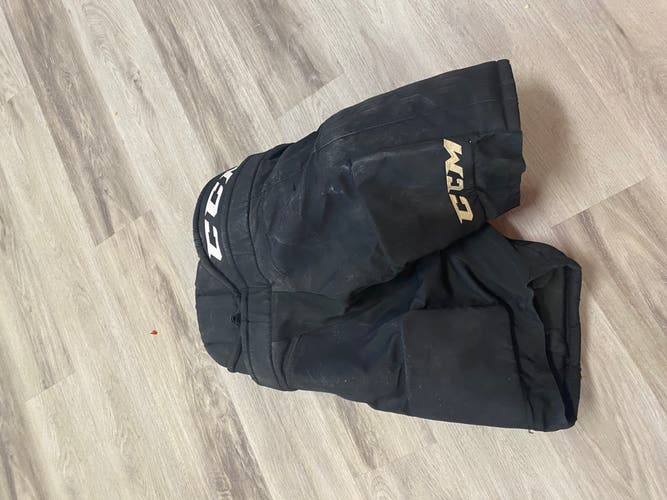 Men's Senior Medium CCM hp31 Hockey Pants Pro Stock (Used)