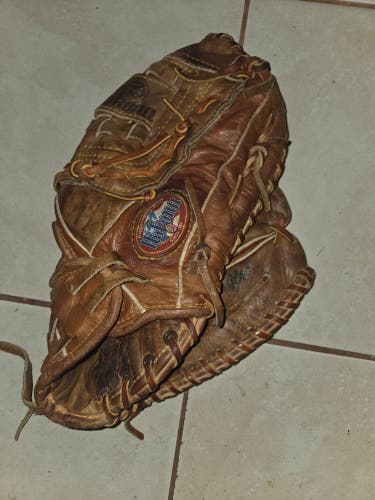 RH Nokona AMG 175-K Baseball Glove 12" (Used)