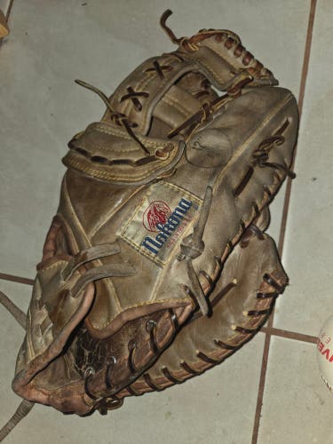 RH Nokona BM 76 Baseball Glove 12" (Used)