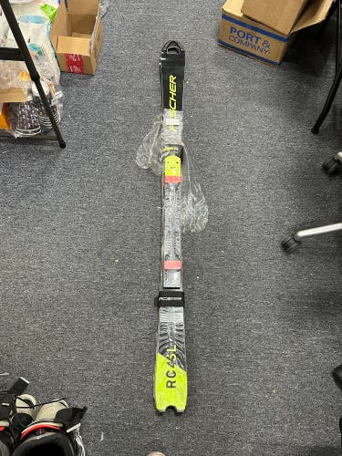 Fischer RC4 SL 155 cm Skis (New)