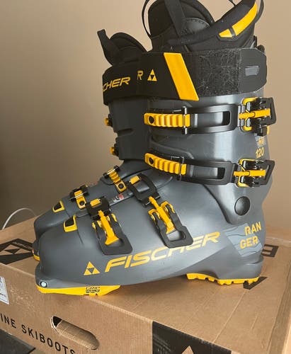 Mondo 28 & 28.5 Unisex Fischer All Mountain Ranger HV 120 VAC DYN Ski Boots Stiff Flex (Used)