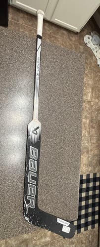 Intermediate Bauer Vapor X5 Pro Regular Goalie Stick 23" Paddle (Used)