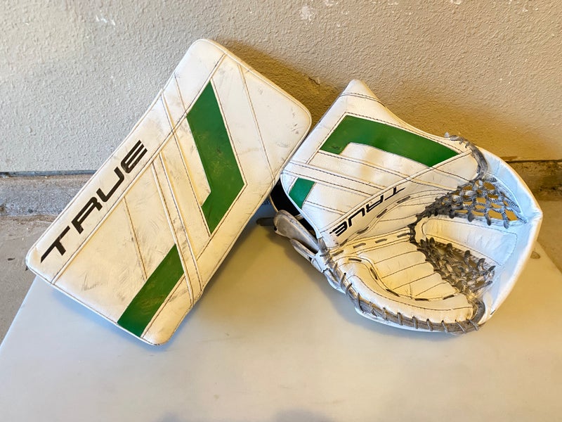 True Hzrdus 7x4 Intermediate Glove and Blocker Set 2024 Regular Hand (Used)