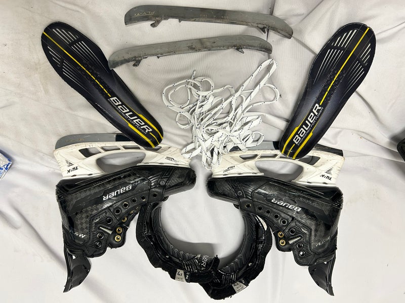 2022 Bauer Supreme Mach Hockey Skates Regular Width Size 4.5 (Used)