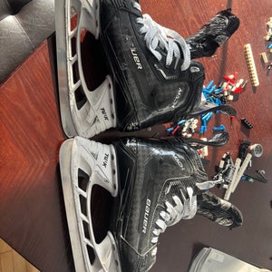 2024 Bauer Supreme Mach Hockey Skates Narrow Width Size 6.5 (Used)