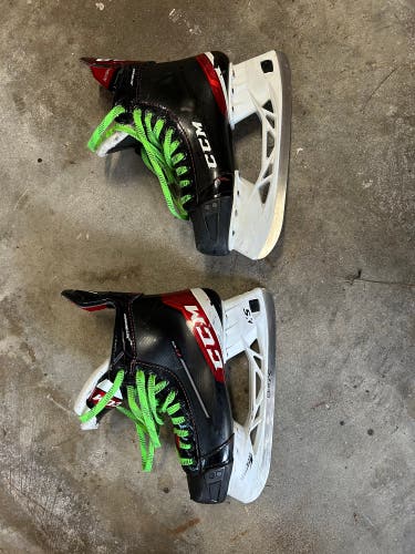 2021 CCM JetSpeed FT475 Hockey Skates Regular Width 8.5 (Used)