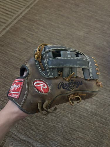 Rawlings Heart of the Hide RH Baseball Glove 11.75" (Used)
