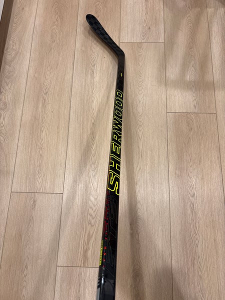 Senior Sher-Wood Rekker Legend Pro Left Hand Hockey Stick P92 68 Flex (Used)