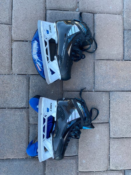 2021 True TF9 Hockey Goalie Skates Regular Width Size 4.5 (Used)