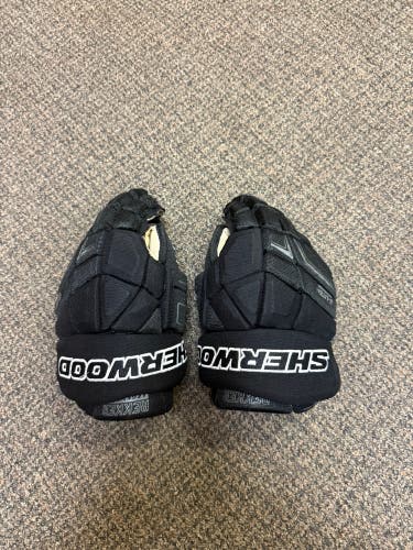 Sher-Wood Rekker Legend 1 Gloves 13" (Used)