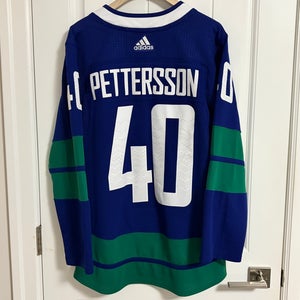 Authentic Adidas Vancouver Canucks Elias Pettersson Stick Jersey Size 46 Small