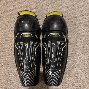 Junior CCM Tacks 3092 12" Shin Pads (Used)