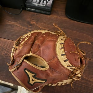 Mizuno Pro Select RH Catcher's Baseball Glove 33.5" (Used)