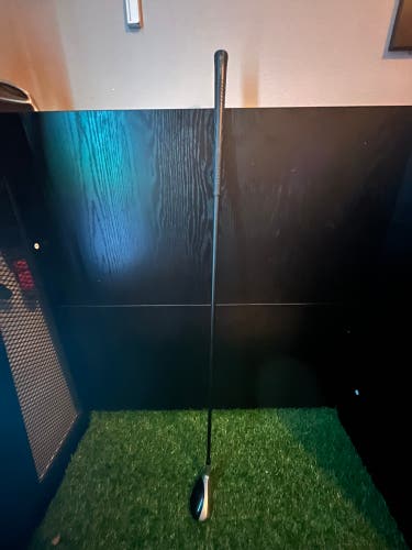 Men's TaylorMade Rescue Mid Right Handed Hybrid Stiff Flex 3H (Used)