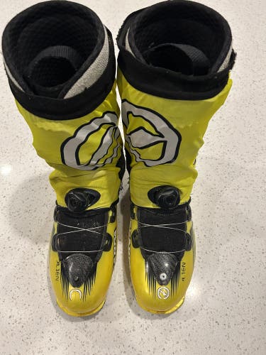 Sz 28 Scarpa Alien Skimo Racing / Alpine Touring Ski Boots (Used)