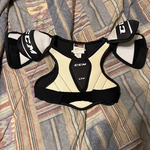Small Youth CCM LTP Shoulder Pads (Used)