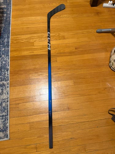 Senior CCM JetSpeed FT8 Pro Right Handed Hockey Stick P29 70 Flex Pro Stock (New)