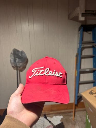 Red One Size Fits All Titleist Hat (Used)