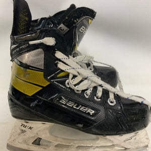 Used Bauer SUPREME IGNITE PRO PLUS Junior Hockey Skate Junior 03 11823-S000036715