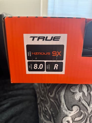 2023 True HZRDUS 9X Hockey Skates Regular Width 8 (Used)