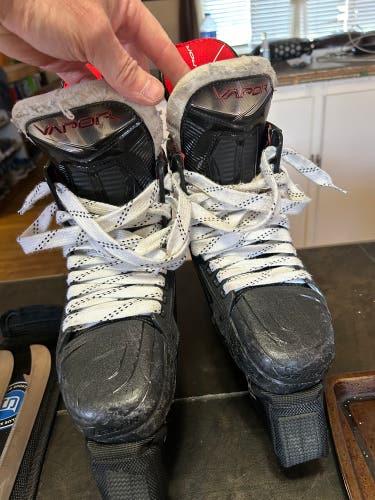 Bauer Vapor XLTX Pro Hockey Skates Size 6.5 (New)