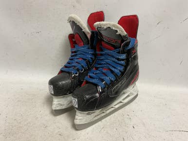 Used Bauer VAPOR X2.5 Junior Hockey Skate Junior 01 11855-S000197219