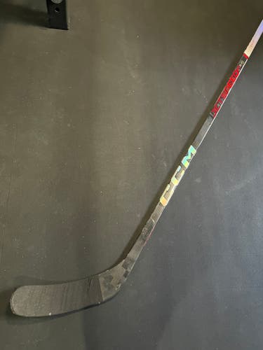 Senior CCM JetSpeed FT6 Pro Right Handed Hockey Stick P29 90 Flex Pro Stock (Used)