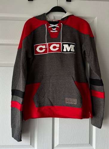 Men's Small CCM Sweatshirt (NWT)