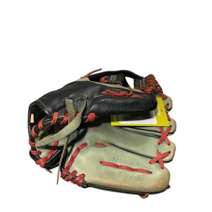 Used Marucci CADDO SERIES BB/SB Glove RH Throw Black And Carolina Blue 11" 11834-S000044424