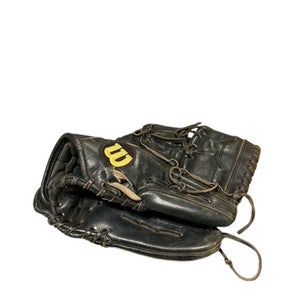 Used Wilson A2000 CK22 BLK GLOVE BB/SB Glove RH Throw Black 11 3/4" 11834-S000044355