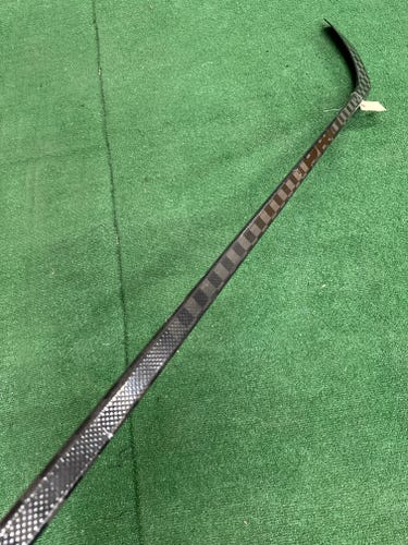 Intermediate PRO Pro1088 Hockey Stick Right Handed 55 Flex (Used)
