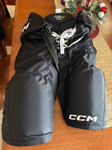 Men's Senior Large CCM Tacks AS-V Pro Hockey Pants (New)