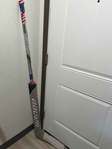 Senior Bauer gsx Regular Goalie Stick 26" Paddle (Used)