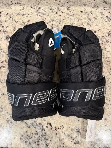 Bauer Supreme Mach Black Gloves 14" (New)