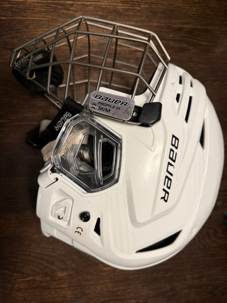 Large Bauer Re-Akt 85 Helmet (Used)