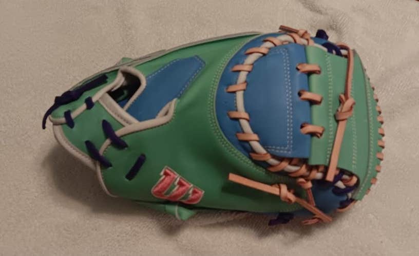 2025 Wilson RH Catcher's A2K Baseball Glove 34" (New)