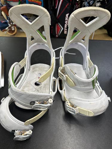 Burton custom Snowboard Bindings-Medium in decent shape