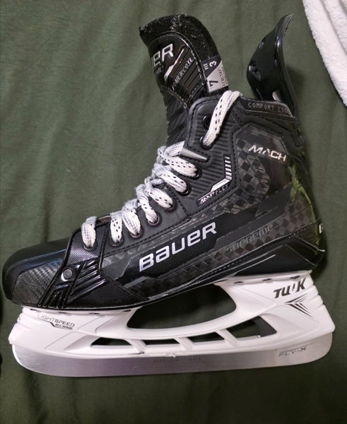 2024 Bauer Supreme Mach Hockey Skates 7 (Used)