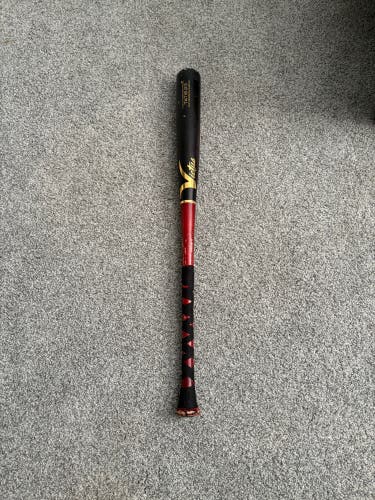 2023 Victus Tatis Maple BBCOR Certified Bat (-3) 29 oz 32" (Used)