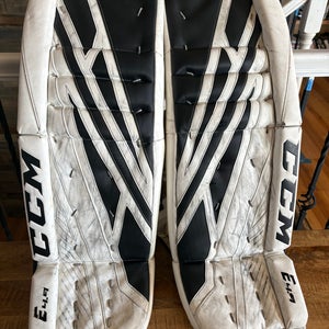 34" CCM Extreme Flex E4.9 Goalie Leg Pads (Used)