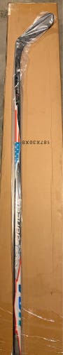 Senior Bauer Vapor FlyLite Right Handed Hockey Stick P28 70 Flex (New)
